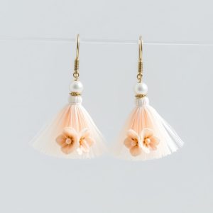 boucle d'oreille pampille fleur